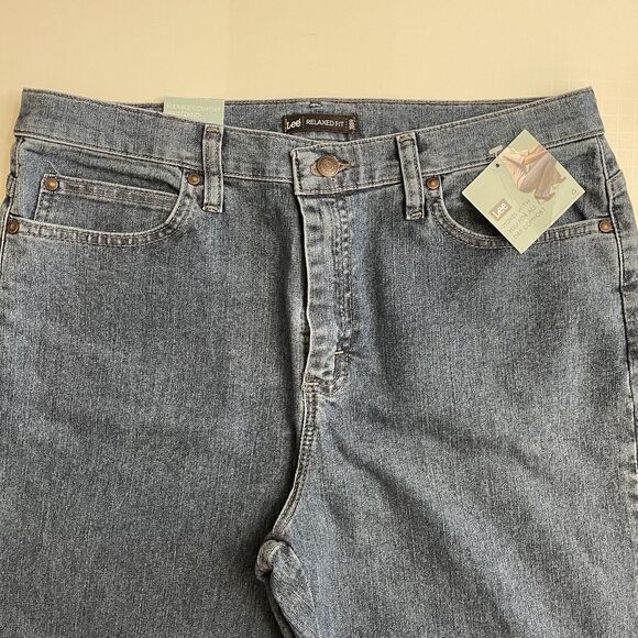 Lee Women Relaxed Fit Straight Leg Jeans Size‎ 14 Medium Premium Stonewash NWT - Picture 2 of 10